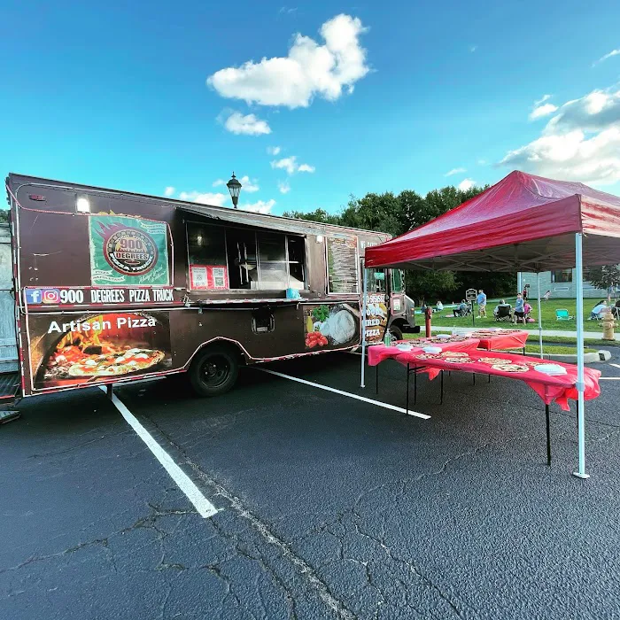 900 Degrees Pizza Truck Picture 6