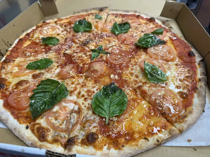 Vinny's Pizza Restaurant Picture 2