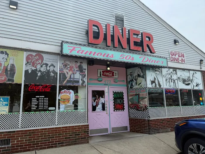 Famous 50's Diner Picture 3