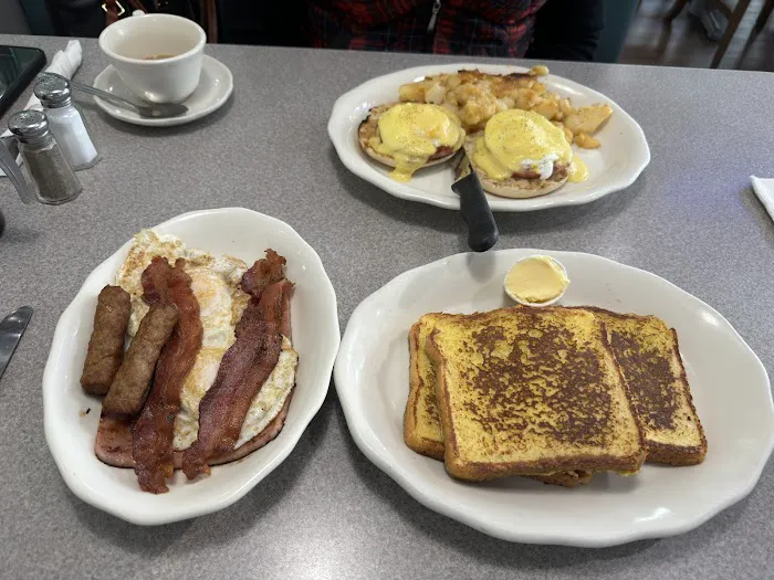 Duchess Diner Picture 8