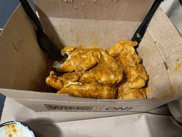 Wing It On! Picture 5