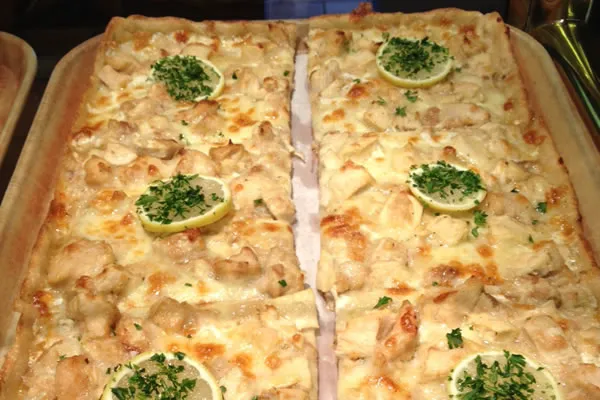 Victors Pizza and Pasta House Picture 4