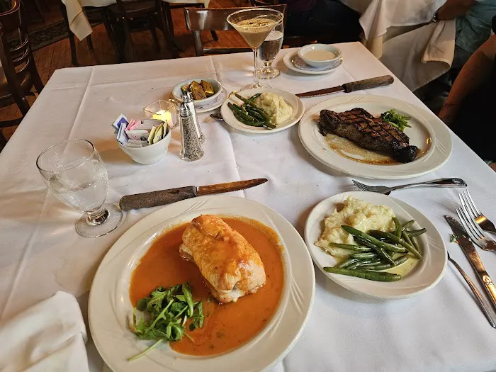 Lakeview House Picture 9