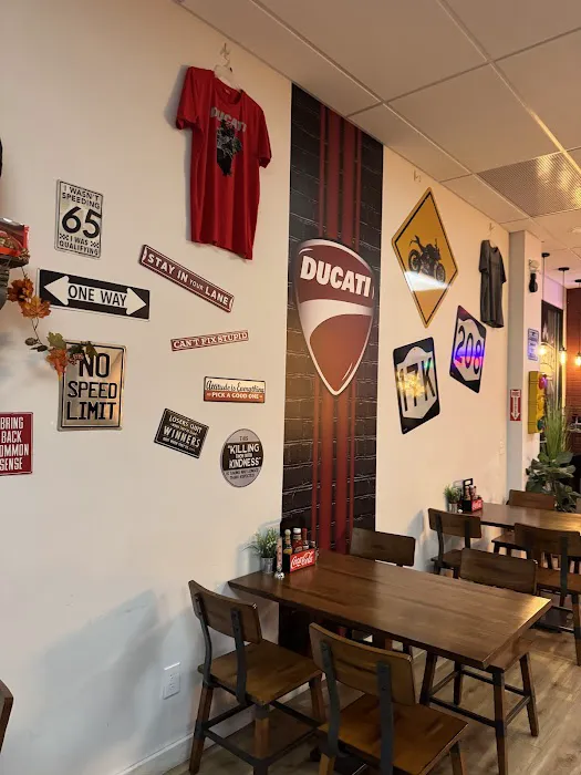 Strada Grill Picture 7