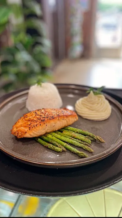 Aroma Cafe & Restaurant Picture 6