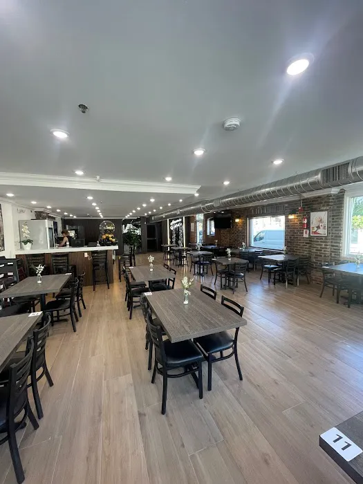 Aroma Cafe & Restaurant Picture 4