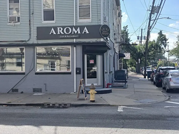 Aroma Cafe & Restaurant Picture 2