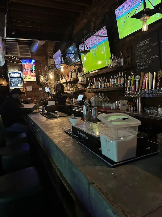 Pour Abbey's Bar & Grill Picture 2