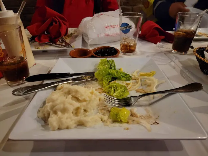 Pour Abbey's Bar & Grill Picture 1