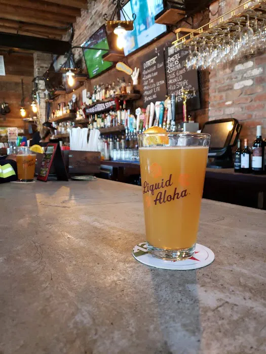 Pour Abbey's Bar & Grill Picture 8