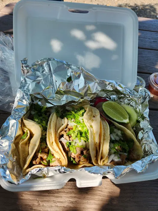 EL RANCHO FOOD TRUCK Picture 5