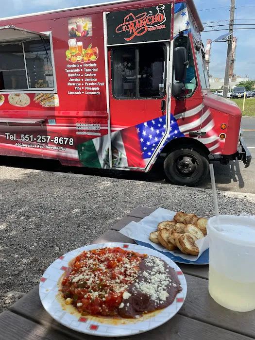 EL RANCHO FOOD TRUCK Picture 9