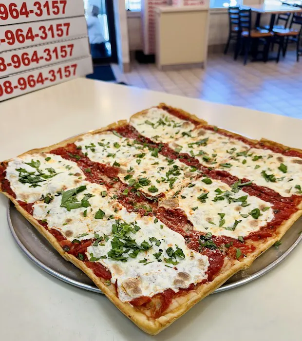 Joe’s Famous Pizza Picture 2