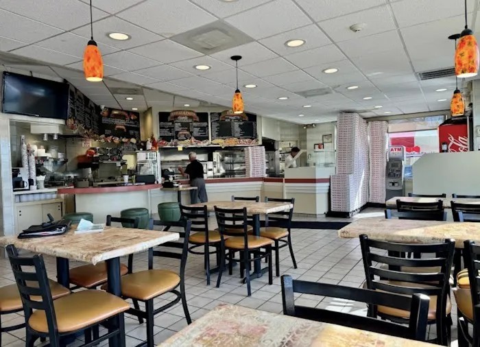 Joe’s Famous Pizza Picture 5