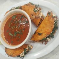 Division St Diner and Mexican Touch ico