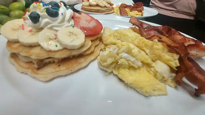 Division St Diner and Mexican Touch Picture 2