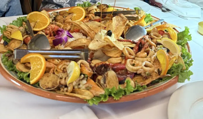 Minhoto Restaurant Picture 8