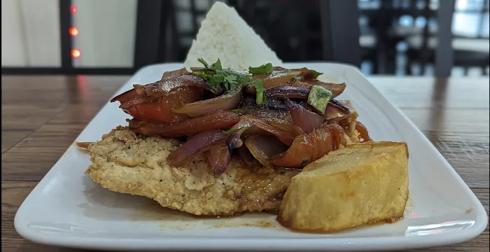 Titos Pollería Restaurant Picture 7