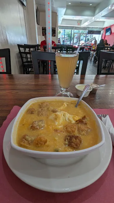 Titos Pollería Restaurant Picture 1