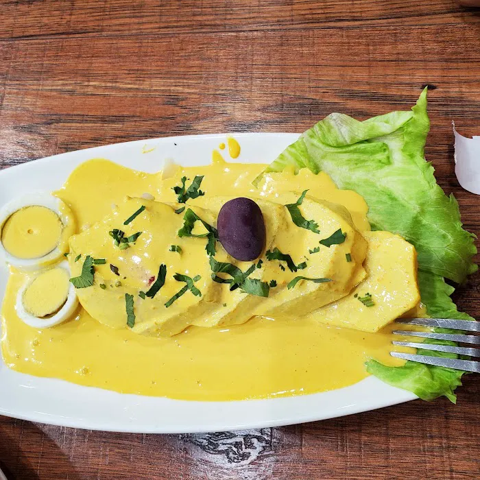 Titos Pollería Restaurant Picture 10