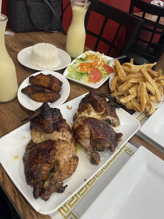 Titos Pollería Restaurant Picture 3