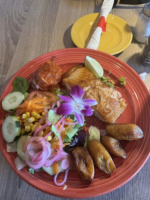 Cafelombia Bakery & Restaurant Picture 9