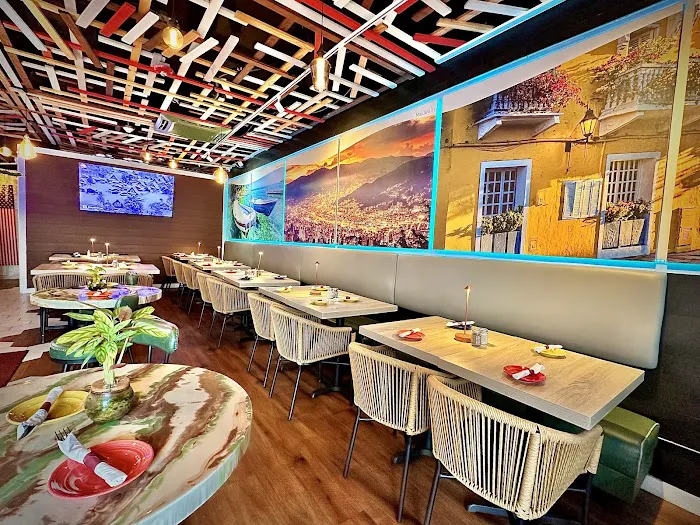 Cafelombia Bakery & Restaurant Picture 6