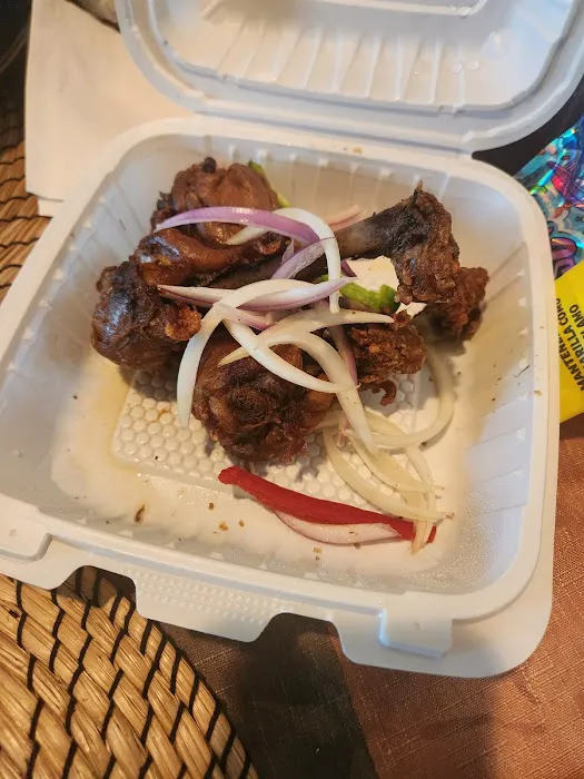 Kinanm Restaurant & Bakery Picture 2