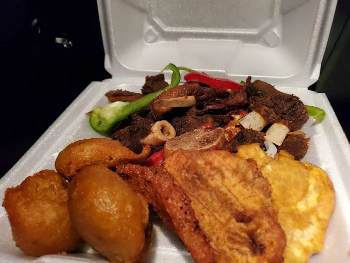 Kinanm Restaurant & Bakery Picture 8