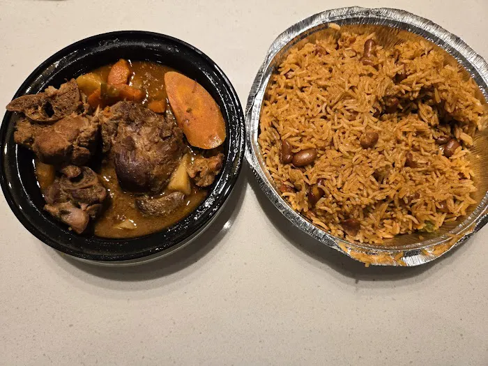 Kinanm Restaurant & Bakery Picture 6