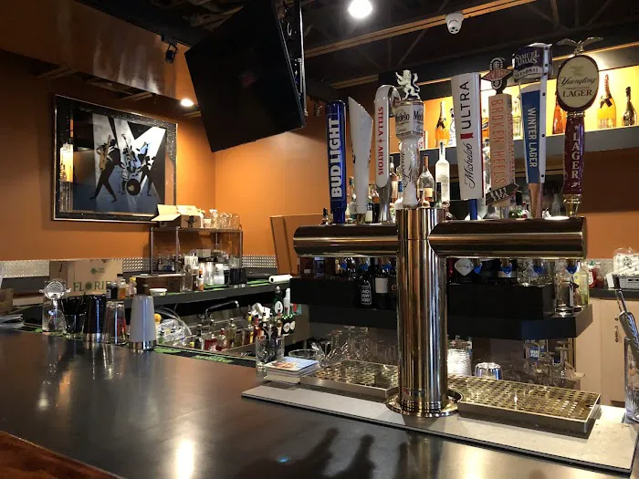 Dream Upscale Lounge Picture 1