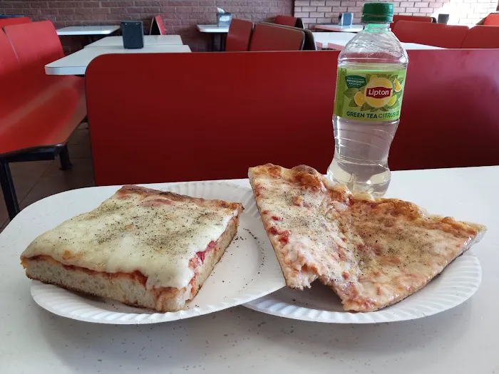 Elizabeth Pizzeria Picture 8