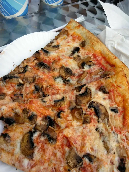 Elizabeth Pizzeria Picture 9