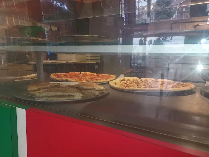 Elizabeth Pizzeria Picture 7