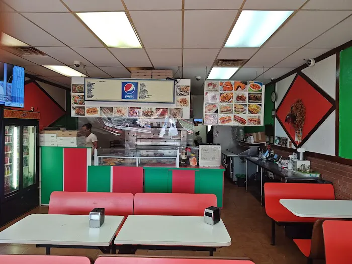 Elizabeth Pizzeria Picture 4