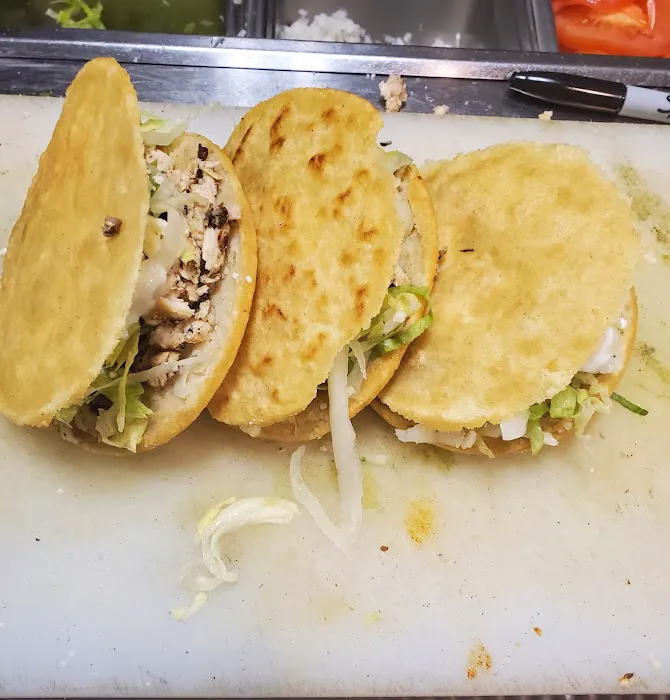 Deli Tacos Mexicanos Picture 8