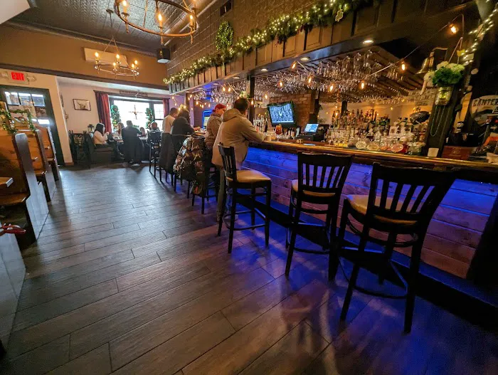 Off The Brook | Bistro & Cocktails Picture 7