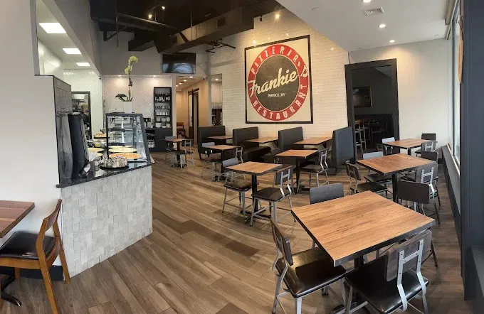 Frankie’s Pizzeria & Restaurant Picture 7