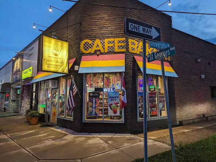 Machichi Bakery & Cafe - Wholesale: Gold Leaf Pastry Shop & Coffee. Picture 6