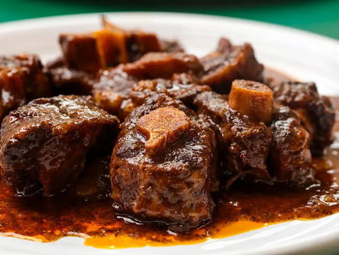 Yaad Pot Restaurant & Catering Picture 8