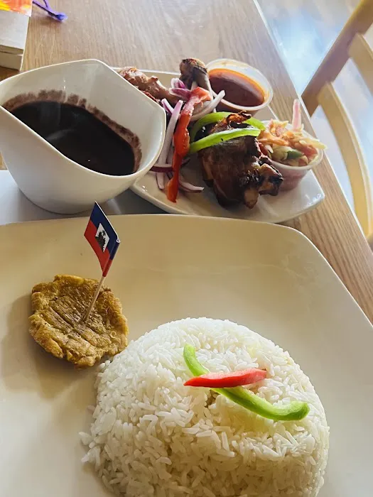 Tap Tap La Restaurant Picture 3