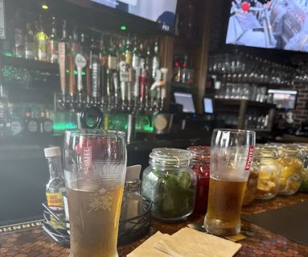 Amsterdam Alley Bar & Restaurant