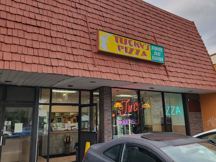 Tucky's Pizza Picture 6