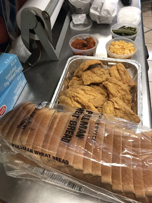 Roys Fish Linden Picture 5