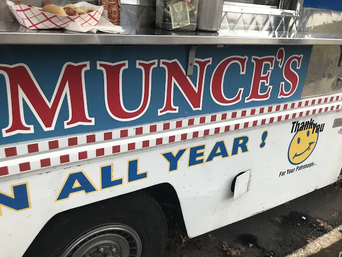 Munce's Dog House Picture 10