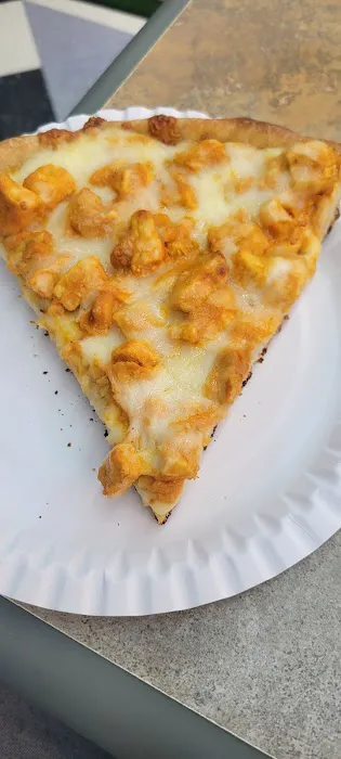 Tony's Pizza Picture 4