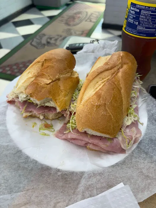 Tony's Pizza Picture 5