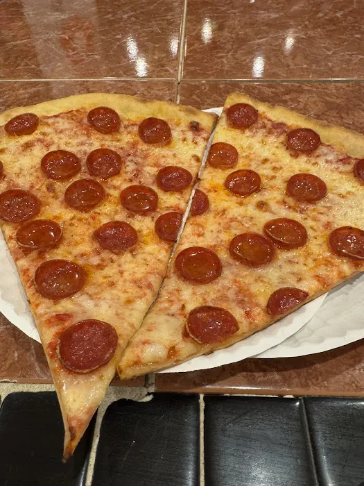 R&J Pizzeria Picture 5