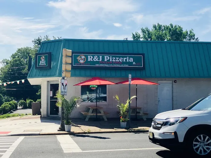 R&J Pizzeria Picture 7