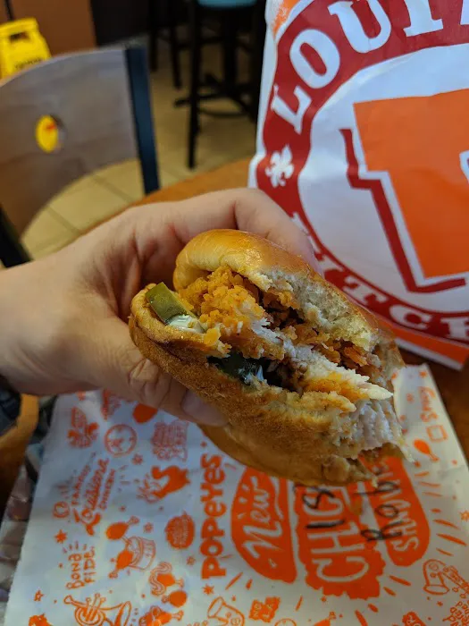 Popeyes Louisiana Kitchen Picture 4